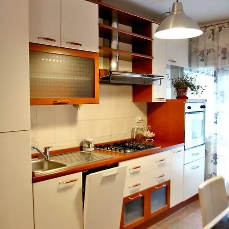Ultra-spacious Close To The Central Park Διαμέρισμα